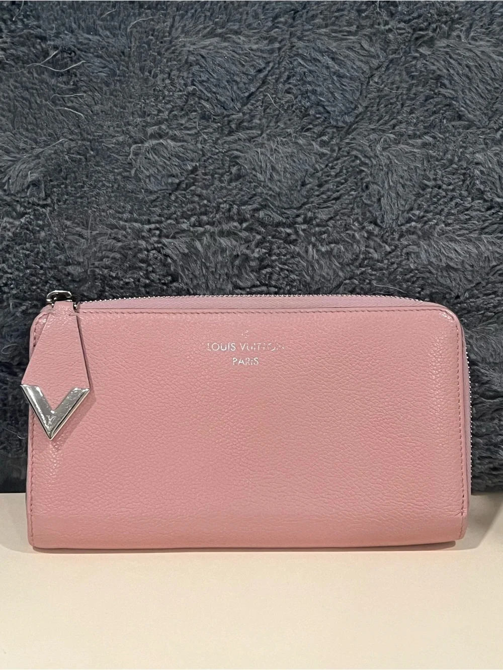 Louis Vuitton Pink Leather Large Zippy Wallet